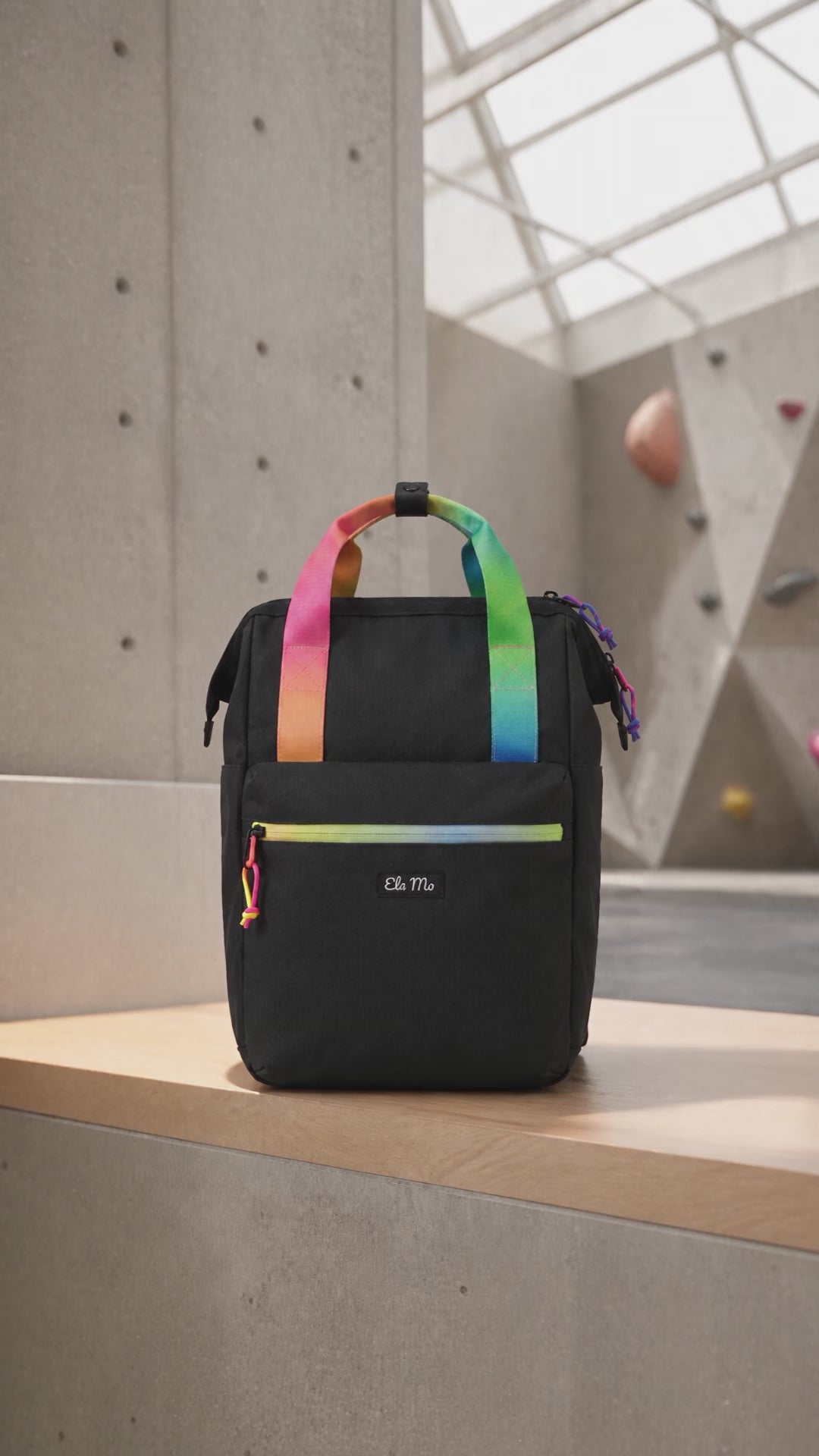 Ela Mo Topload Rucksack Rainbow – Produktvideo